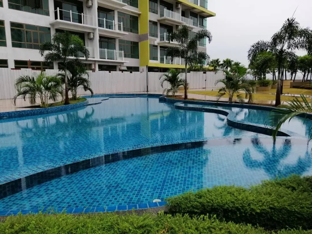 Johor Bahru @ Parc Regency Services Apartment ~ Near Mount Austin Ikea Toppen Shopping Centre Malaysia